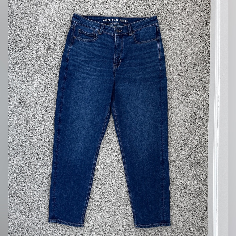 AE Mom Jean